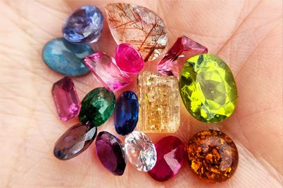 gems-stone-astrologer-india-mumbai